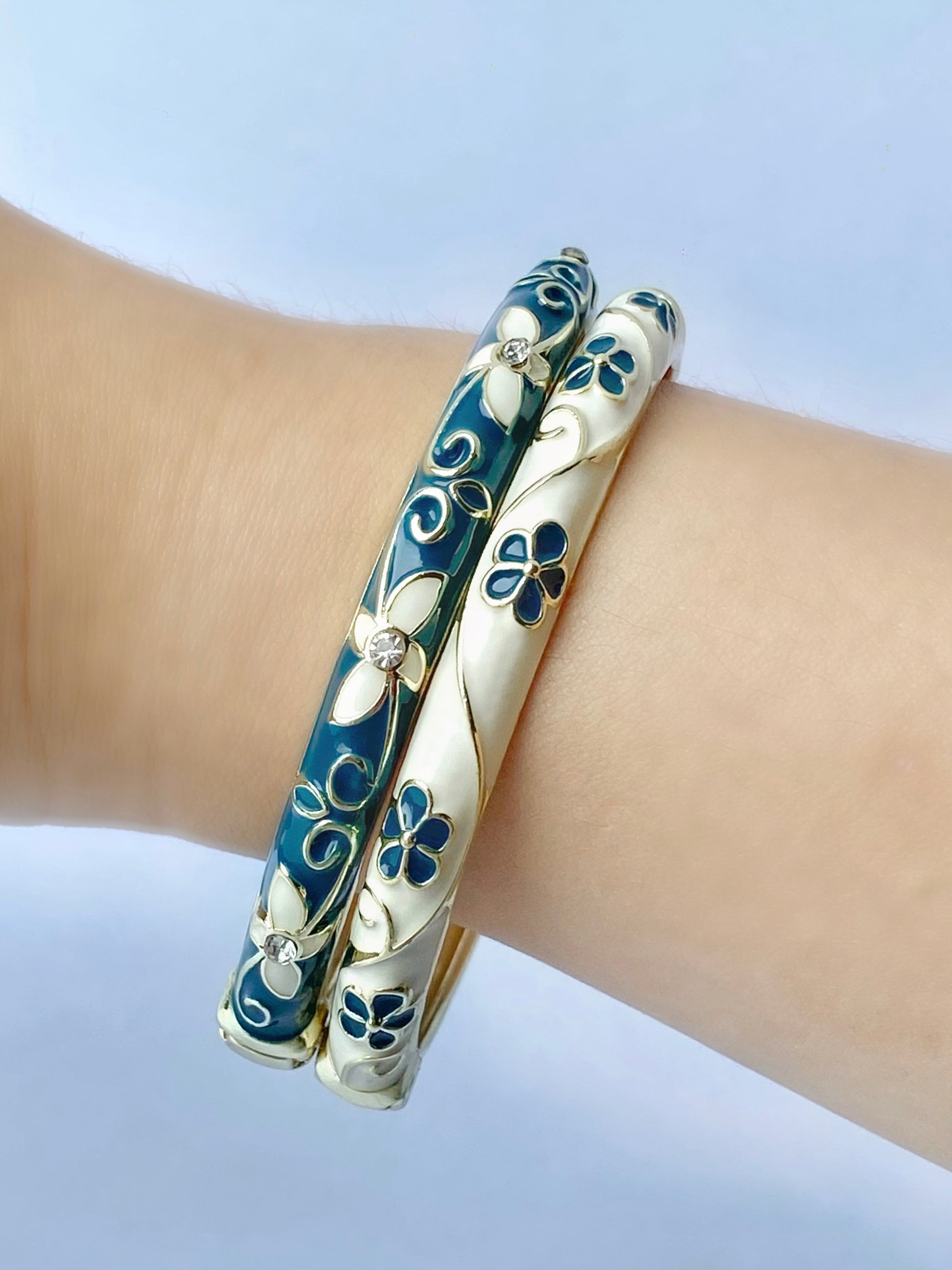 Midnight China Bangle Set